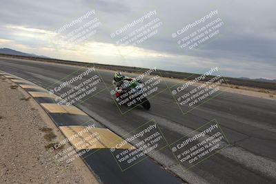 media/Sep-21-2025-Race Pace (Sun) [[98bf33ef95]]/Verified/3-Turn 11 Inside (850am)/